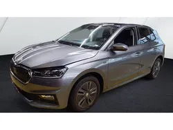 Graphite grey (metallic) Gebraucht 2024 Skoda Fabia Drive Limousine | 21.990 € (Fairer Preis)