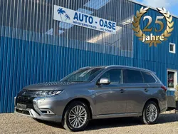 Grau Gebraucht 2018 Mitsubishi Outlander P-HEV Edition SUV | 10.990 € (Fairer Preis)