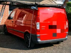 Rot Gebraucht 2014 Mercedes Vito Van / Kleinbus | 12.900 €