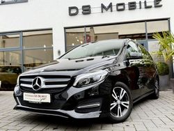 Schwarz Gebraucht 2016 Mercedes B180 Style Van / Kleinbus | 10.900 € (Fairer Preis)
