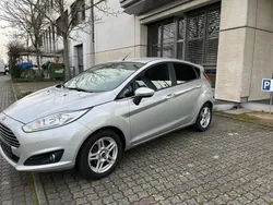 Silber Gebraucht 2014 Ford Fiesta Titanium Kleinwagen | 7.800 € (Fairer Preis)