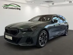Grün Gebraucht 2024 BMW 520 M Sport Limousine | 61.990 € (Etwas zu teuer)