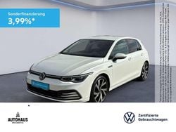 Oryxweiß perlmutteffekt Gebraucht 2022 VW Golf VIII Style Limousine | 26.640 € (Guter Preis)