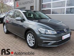 Grau Gebraucht 2020 VW Golf Comfortline Limousine | 15.990 €