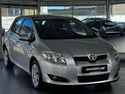 Silber Gebraucht 2007 Toyota Auris Sol Limousine | 5.999 € (Fairer Preis)