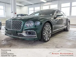 Grün Neu 2024 Bentley Flying Spur Mulliner Limousine | 299.995 €