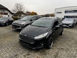Schwarz Gebraucht 2015 Ford Fiesta Trend Limousine | 8.799 € (Fairer Preis)