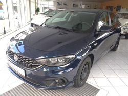 Blau Gebraucht 2017 Fiat Tipo Easy Kleinwagen | 8.450 € (Etwas zu teuer)