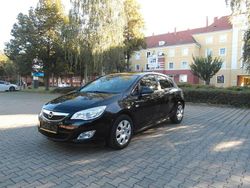 Schwarz Gebraucht 2011 Opel Astra Limousine | 3.999 € (Guter Preis)