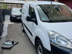 Schwarz Gebraucht 2018 Peugeot Partner Van / Kleinbus | 9.100 €