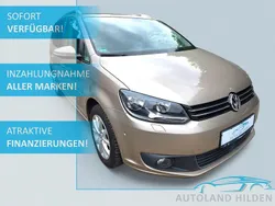 Beige Gebraucht 2015 VW Touran Cup Van / Kleinbus | 9.490 € (Fairer Preis)