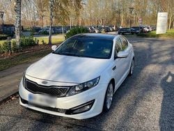 Weiß Gebraucht 2012 Kia Optima Limousine | 7.500 € (Guter Preis)