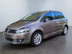 Braun Gebraucht 2011 VW Golf Plus Cross Style Van / Kleinbus | 7.990 € (Fairer Preis)