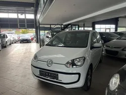 Weiß Gebraucht 2015 VW up! CLUB Kleinwagen | 6.400 € (Fairer Preis)