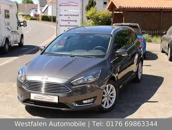 Grau Gebraucht 2016 Ford Focus Titanium Kombi | 10.390 € (Fairer Preis)