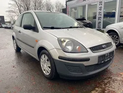Silber Gebraucht 2006 Ford Fiesta Ambiente Kleinwagen | 1.980 € (Fairer Preis)