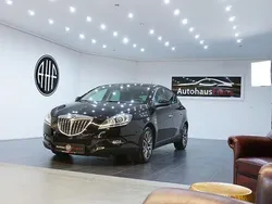Schwarz Gebraucht 2011 Lancia Delta Limousine | 3.997 € (Fairer Preis)