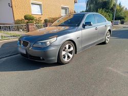 Grau Gebraucht 2007 BMW 523 Limousine | 2.999 € (Superpreis)