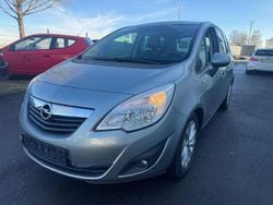 Silber Gebraucht 2012 Opel Meriva Van / Kleinbus | 4.590 € (Guter Preis)