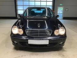 Blau Gebraucht 2005 Mercedes C320 Limousine | 4.500 € (Guter Preis)