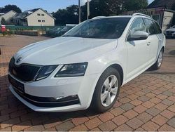 Weiß Gebraucht 2019 Skoda Octavia Style Kombi | 12.399 € (Guter Preis)