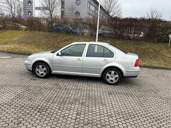 Silber Gebraucht 2001 VW Bora Limousine | 1.600 € (Fairer Preis)