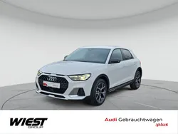 Cortinaweiß Gebraucht 2023 Audi A1 Advanced Kleinwagen | 24.490 € (Etwas zu teuer)