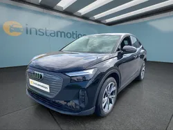 Schwarz Gebraucht 2022 Audi Q4 Sportback e-tron SUV | 30.649 € (Teuer)