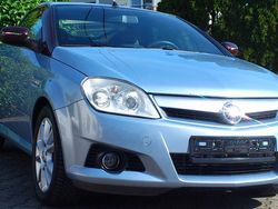Blau Gebraucht 2007 Opel Tigra Cabrio | 2.950 € (Etwas zu teuer)