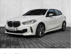 Weiß Gebraucht 2022 BMW M135 M Sport Kleinwagen | 33.840 € (Fairer Preis)