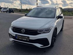 Weiß Gebraucht 2023 VW Tiguan R-line SUV | 44.900 € (Teuer)