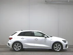 Weiss Gebraucht 2024 Audi A3 S-Line | 21.980 € (Superpreis)