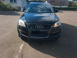 Schwarz Gebraucht 2006 Audi Q7 SUV | 8.500 € (Fairer Preis)