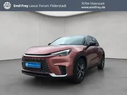 Gelb Neu 2025 Lexus LBX SUV | 34.480 € (Etwas zu teuer)