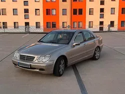 Beige Gebraucht 2001 Mercedes C220 Elegance Limousine | 3.300 € (Teuer)