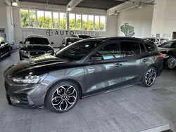 Magneticgrau (metallic) Gebraucht 2018 Ford Focus ST-Line Kombi | 12.950 € (Fairer Preis)