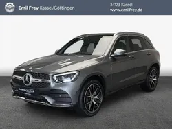 Grau Gebraucht 2022 Mercedes GLC400d AMG SUV | 51.880 € (Fairer Preis)