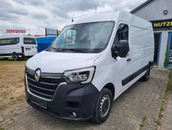 Mineralweiß Gebraucht 2021 Renault Master Basis Van | 25.990 € (Fairer Preis)