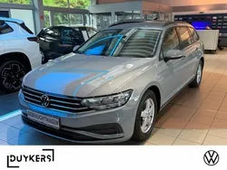 Mondsteingrau Gebraucht 2022 VW Passat Basis Kombi | 23.990 € (Fairer Preis)