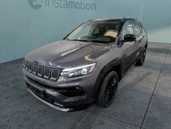 Grün Neu 2024 Jeep Compass SUV | 33.890 € (Etwas zu teuer)