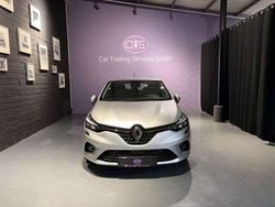 Silber Gebraucht 2022 Renault Clio V Intens Kleinwagen | 16.900 € (Fairer Preis)