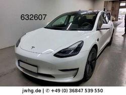 Weiß Gebraucht 2022 Tesla Model 3 Limousine | 29.450 € (Guter Preis)