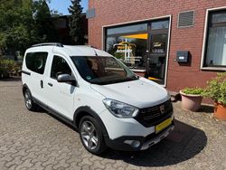 Weiß Gebraucht 2020 Dacia Dokker Stepway Van | 16.990 € (Etwas zu teuer)