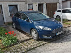 Blau Gebraucht 2015 Ford Focus Titanium Kombi | 8.000 € (Fairer Preis)