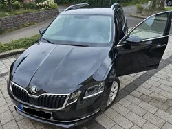Schwarz Gebraucht 2018 Skoda Octavia Kombi | 18.900 € (Etwas zu teuer)