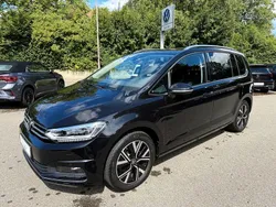Schwarz Gebraucht 2021 VW Touran Active Van / Kleinbus | 28.989 € (Fairer Preis)