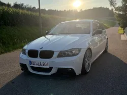 Weiß Gebraucht 2010 BMW 320 Limousine | 8.200 € (Teuer)
