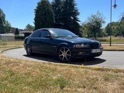 Schwarz Gebraucht 2001 BMW 320 Limousine | 2.500 € (Fairer Preis)