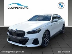 Alpinweiß uni Neu 2025 BMW i5 Sport Line Limousine | 73.290 € (Fairer Preis)