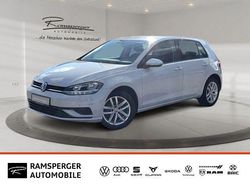 Weiß (k8 white silver metallic) Gebraucht 2017 VW Golf VII Trendline | 13.390 € (Fairer Preis)
